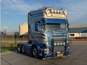 Тягач SCANIA R 450