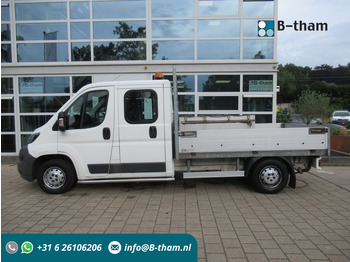 Малотоннажный бортовой грузовик PEUGEOT Boxer