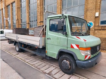 Малотоннажный бортовой грузовик MERCEDES-BENZ Vario