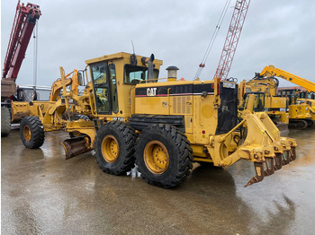Грейдер CATERPILLAR 140H