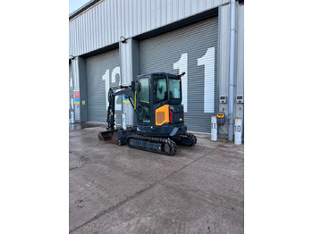 Мини-экскаватор Hyundai HX25AZ: фото 3 Мини-экскаватор Hyundai HX25AZ: фото 3