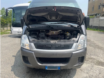 Туристический автобус Iveco Daily: фото 4