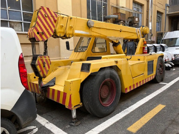 : фото в шапке страницы