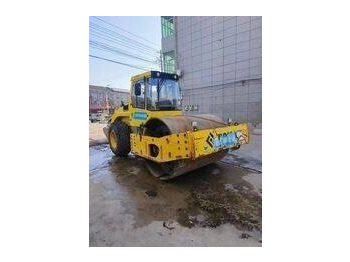 Дорожный каток BOMAG
