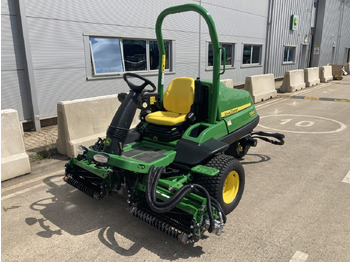 Газонокосилка JOHN DEERE 7200