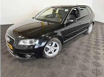 Легковой автомобиль AUDI