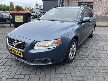 Легковой автомобиль VOLVO