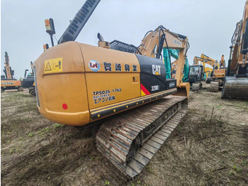 Гусеничный экскаватор CATERPILLAR 320D2