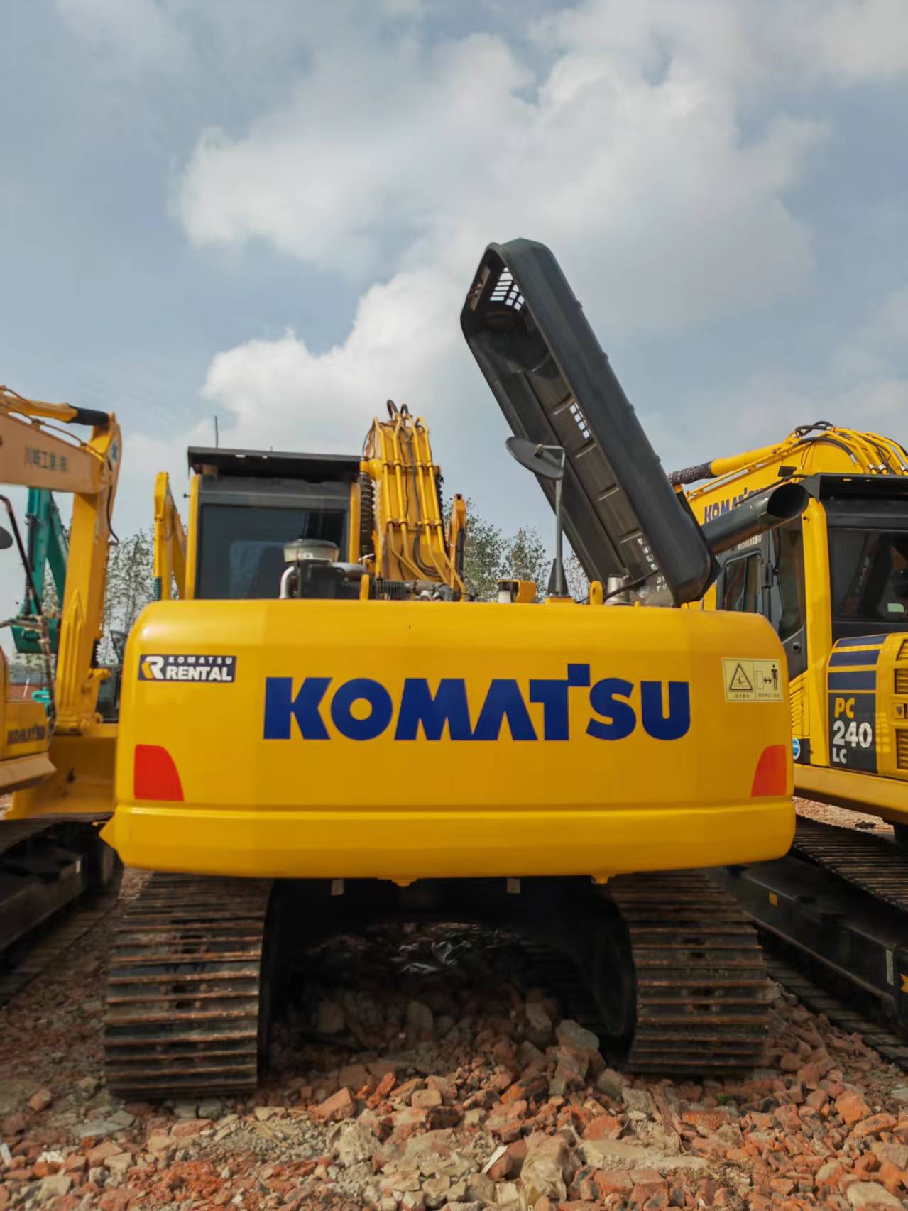 Гусеничный экскаватор KOMATSU PC200: фото 5