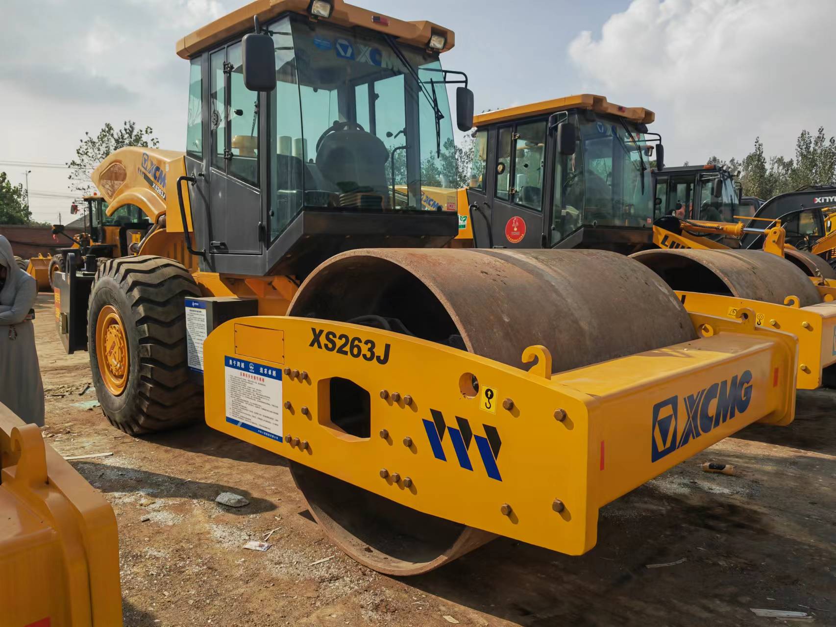 Компактор XCMG XS263J