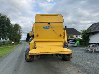 Зерноуборочный комбайн 1995 New Holland TX65 m/ 20 fot skjærebord og henger: фото 5 Зерноуборочный комбайн 1995 New Holland TX65 m/ 20 fot skjærebord og henger: фото 5