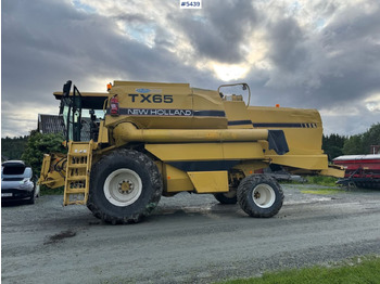 Зерноуборочный комбайн 1995 New Holland TX65 m/ 20 fot skjærebord og henger: фото 3 Зерноуборочный комбайн 1995 New Holland TX65 m/ 20 fot skjærebord og henger: фото 3