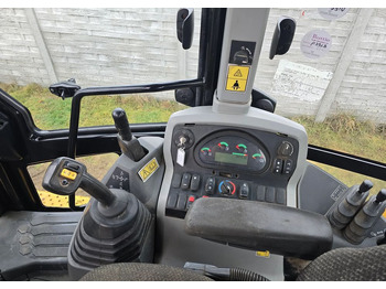 Экскаватор-погрузчик Caterpillar: фото 5