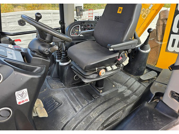 Экскаватор-погрузчик JCB: фото 3