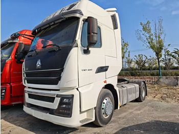 Тягач SINOTRUK HOWO