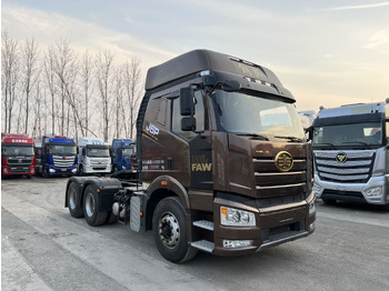 Тягач FAW J6P: фото 3 Тягач FAW J6P: фото 3