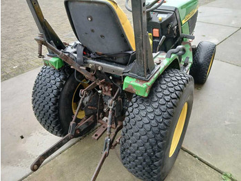 Трактор John Deere 4100: фото 5