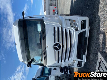 Тягач MERCEDES-BENZ Actros 1845