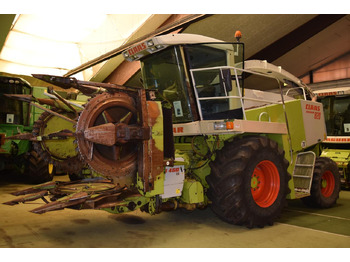 Кормоуборочный комбайн CLAAS Jaguar
