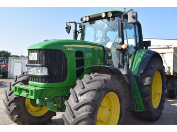 Трактор JOHN DEERE 7530