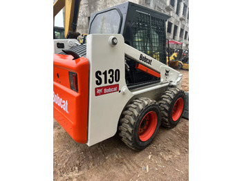 Мини-погрузчик с бортовым поворотом BOBCAT S130