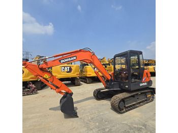 Мини-экскаватор DOOSAN DH55: фото 2 Мини-экскаватор DOOSAN DH55: фото 2