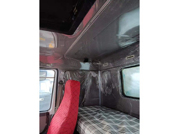 Грузовик-цистерна для транспортировки топлива Howo: фото 2