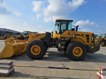 Колёсный погрузчик SDLG