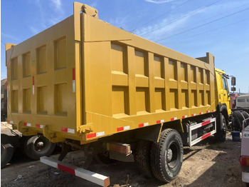 Самосвал SINOTRUK HOWO 4x2: фото 3