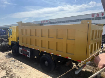 Самосвал SINOTRUK HOWO 4x2: фото 5