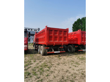 Самосвал SINOTRUK HOWO: фото 3