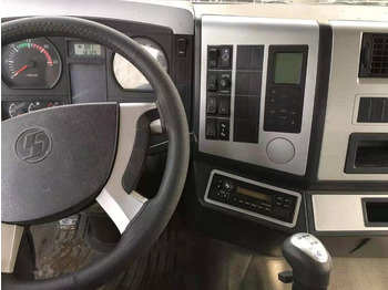 Грузовик-цистерна Shacman F3000: фото 2 Грузовик-цистерна Shacman F3000: фото 2