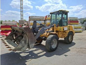 Колёсный погрузчик VOLVO L30B