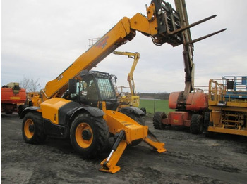 Телескопический погрузчик JCB