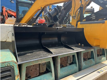 Ковш для экскаватора