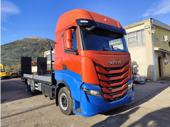 Грузовик бортовой/ Платформа IVECO S-WAY