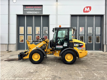 Колёсный погрузчик CATERPILLAR 906M