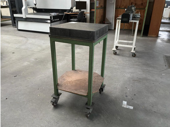 Металлообрабатывающий станок