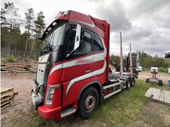 Лесовоз VOLVO FH16 750