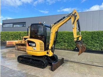 Мини-экскаватор CATERPILLAR 302.7DCR