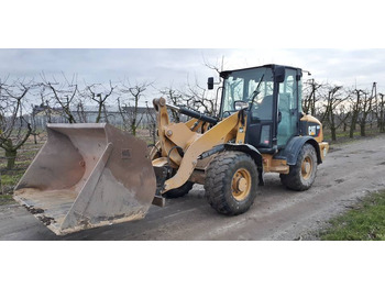 Колёсный погрузчик Ładowarka Caterpillar 906H widły + łyżka: фото 2 Колёсный погрузчик Ładowarka Caterpillar 906H widły + łyżka: фото 2