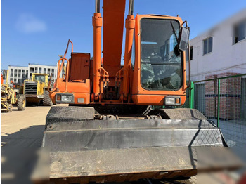 Колёсный экскаватор DOOSAN DH210W-7: фото 3 Колёсный экскаватор DOOSAN DH210W-7: фото 3