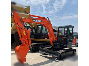 Мини-экскаватор DOOSAN DH55-V: фото 3 Мини-экскаватор DOOSAN DH55-V: фото 3