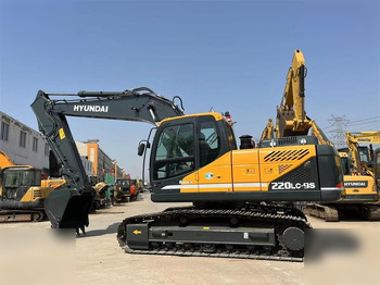 Гусеничный экскаватор HYUNDAI