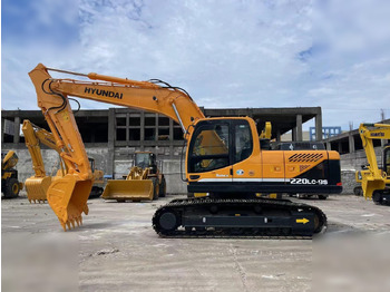 Гусеничный экскаватор HYUNDAI