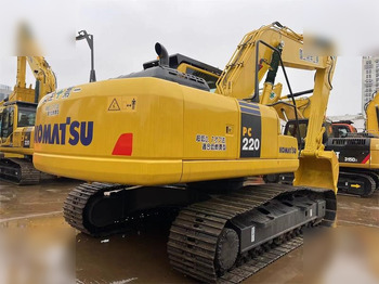 Гусеничный экскаватор KOMATSU PC220-8: фото 2