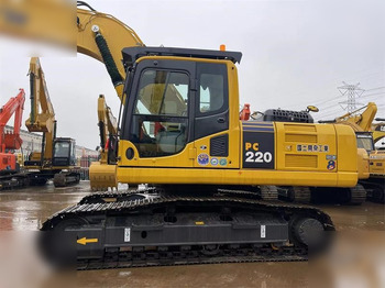 Гусеничный экскаватор KOMATSU PC220-8: фото 4