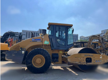Компактор XCMG XS143J