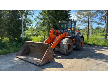 Колёсный погрузчик HITACHI