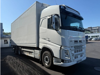 Грузовик с закрытым кузовом VOLVO FH 540